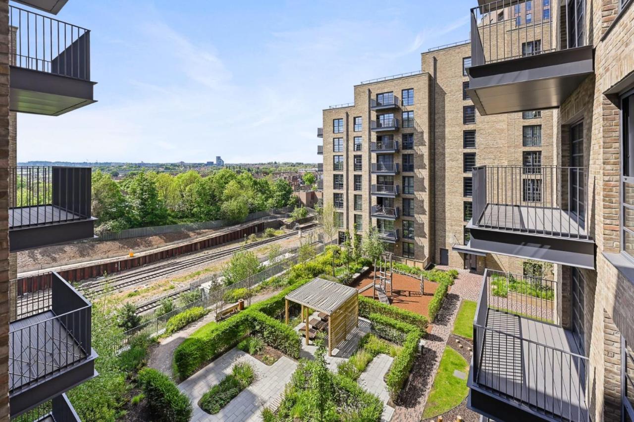 Modern And Chic Apartments At Ferrum Near Wembley Park Londra Esterno foto
