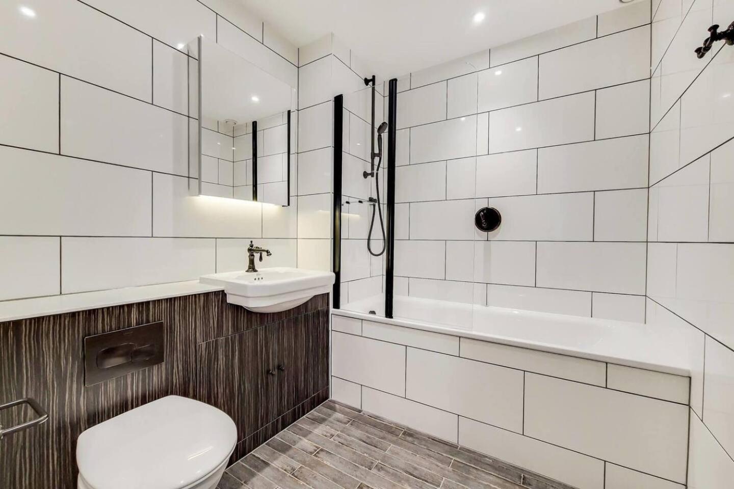Modern And Chic Apartments At Ferrum Near Wembley Park Londra Esterno foto
